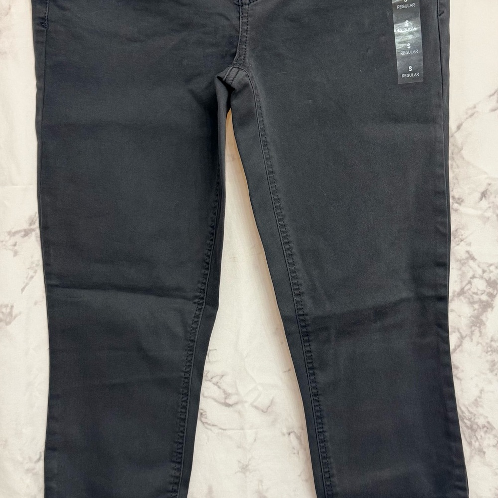 Maurices Charcoal Grey Skinny Jeans - Sleek Stretch Fit
